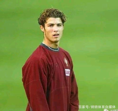 他在场上的 他在场上的