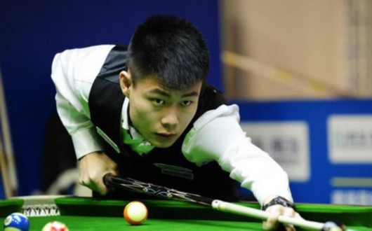 后者则在经 后者则在经